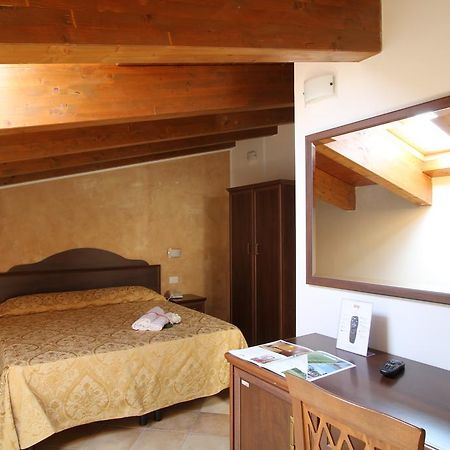 Country House Il Ponte Alba Adriatica Exterior photo