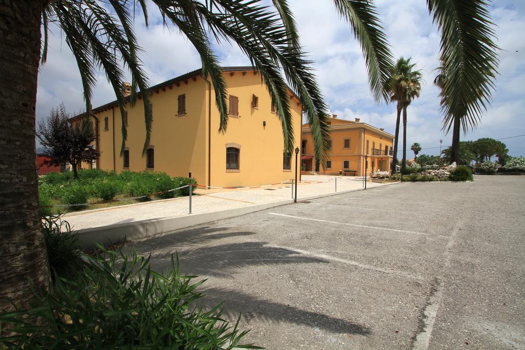 Country House Il Ponte Alba Adriatica Exterior photo