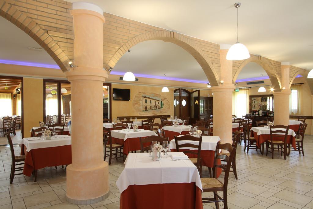 Country House Il Ponte Alba Adriatica Exterior photo
